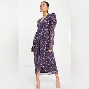 NA-KD Padded Shoulder Floral Midi Dress in Purple